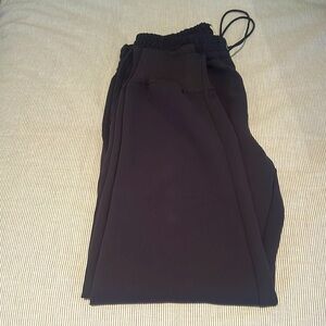 Wilfred crepe pant jogger style